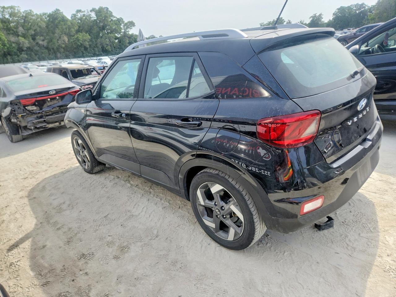2023 Hyundai Venue Sel - Фото 2