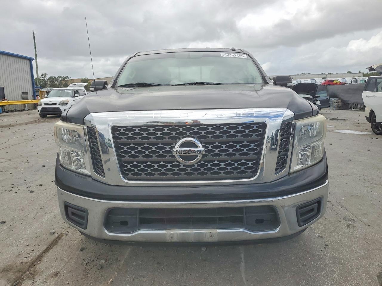 2017 Nissan Titan S - Фото 5