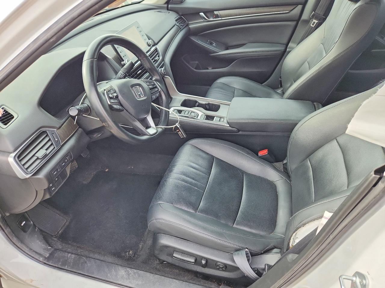 2021 Honda Accord Touring - Фото 7