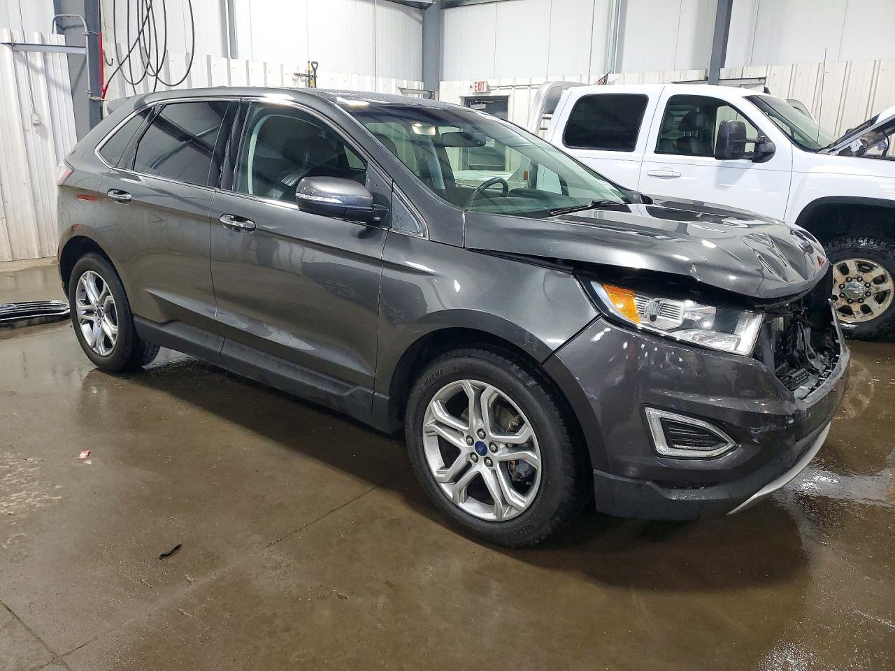 2017 Ford Edge Titanium - Фото 4