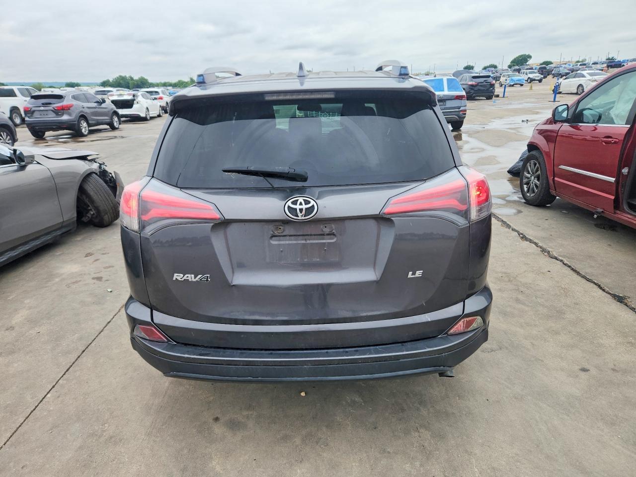 2017 Toyota Rav4 Le - Image 6