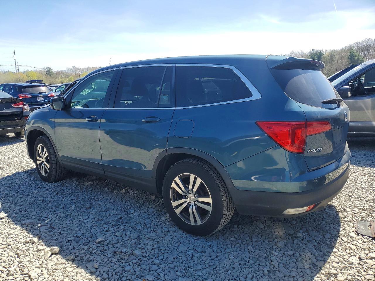 2017 Honda Pilot Exl - Image 2