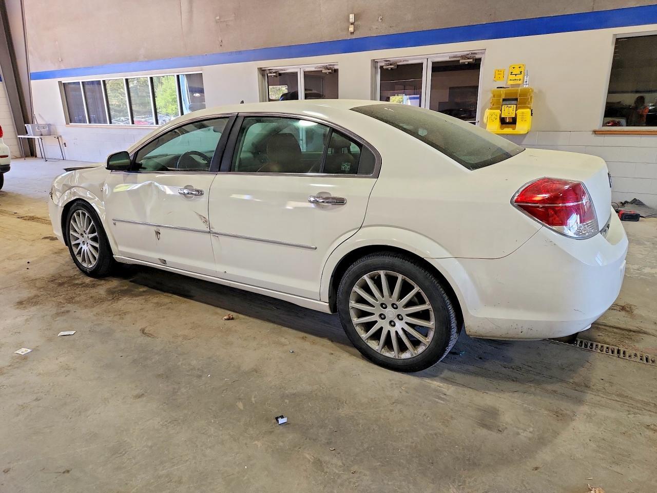2007 Saturn Aura Xr - Image 2