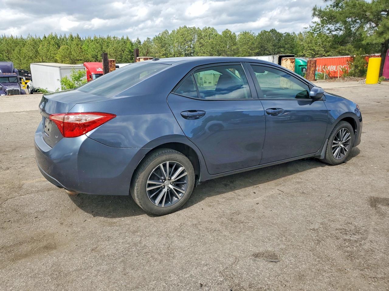 2017 Toyota Corolla Le - Image 3