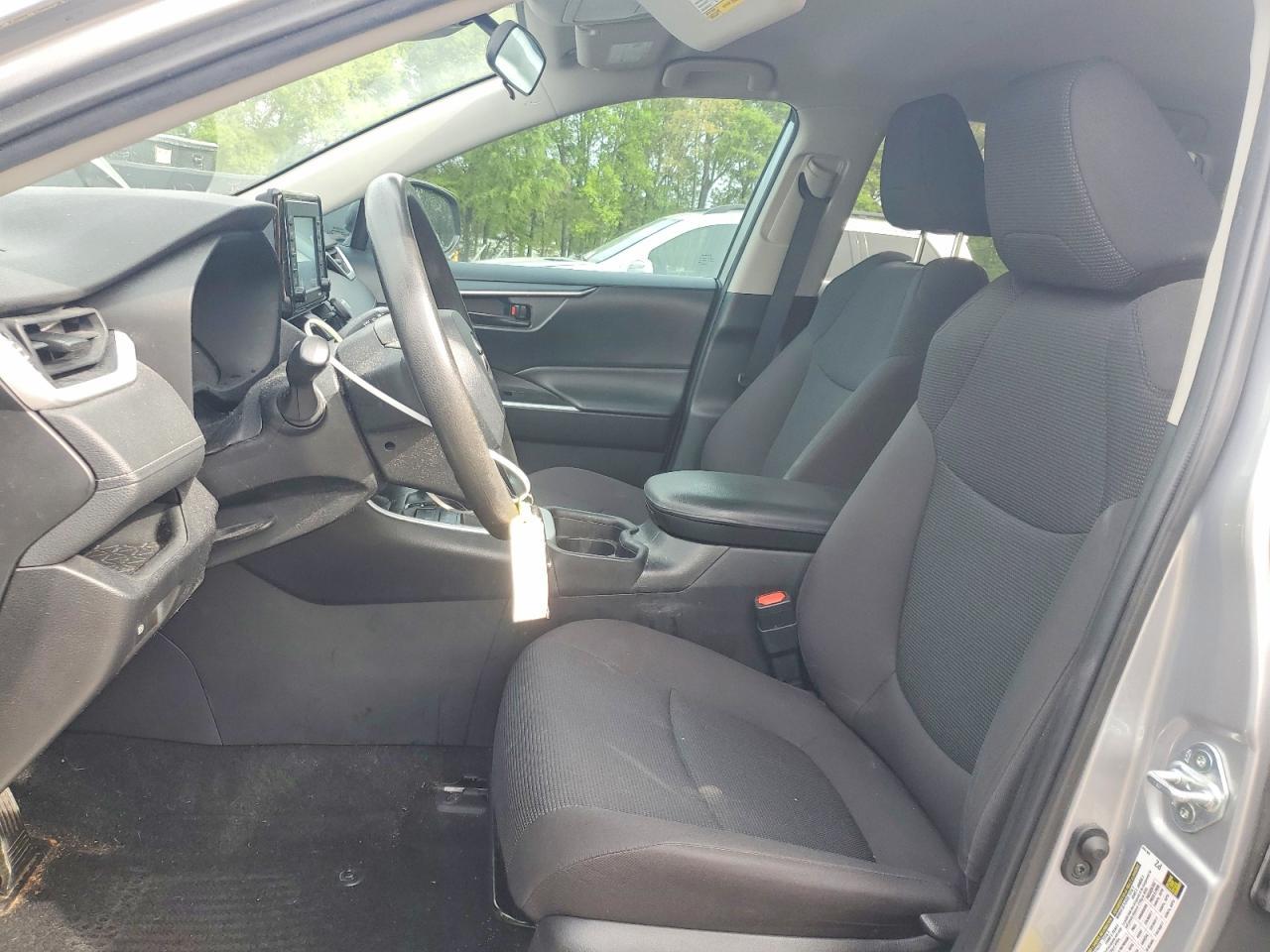 2021 Toyota Rav4 Le - Фото 7