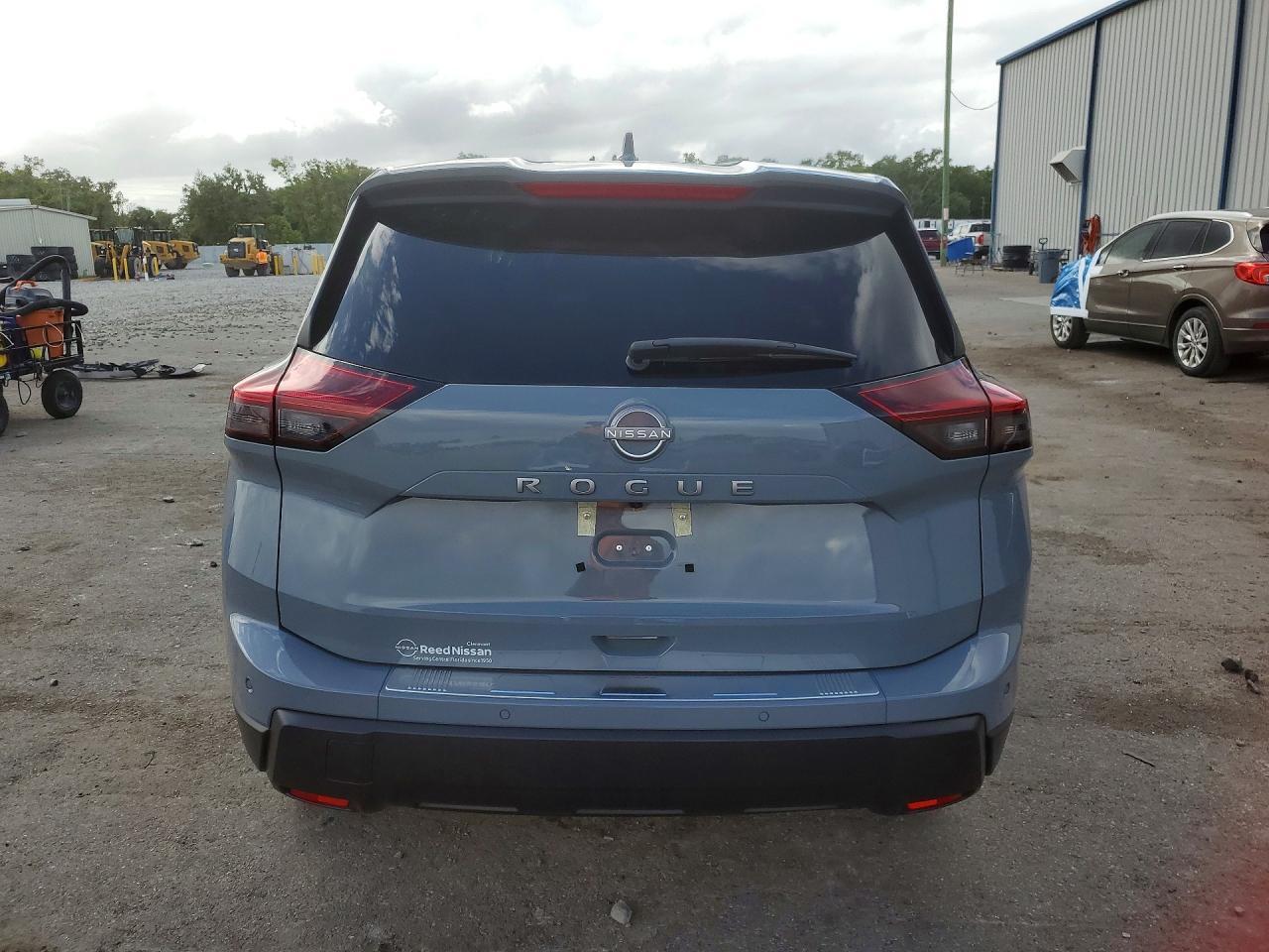 2026 Nissan Rogue Sv - Image 6