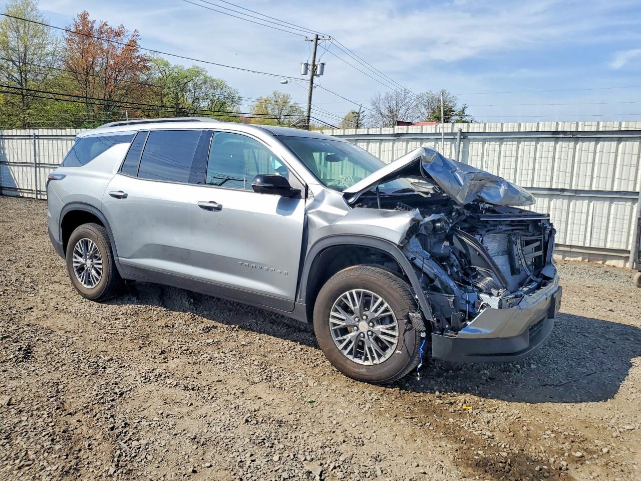 2025 Chevrolet Traverse Lt - Фото 4