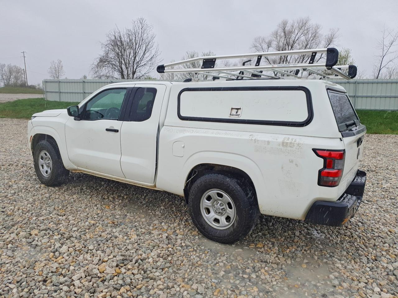 2024 Nissan Frontier- R & D- Cln Title- Pri Fleet - Image 2