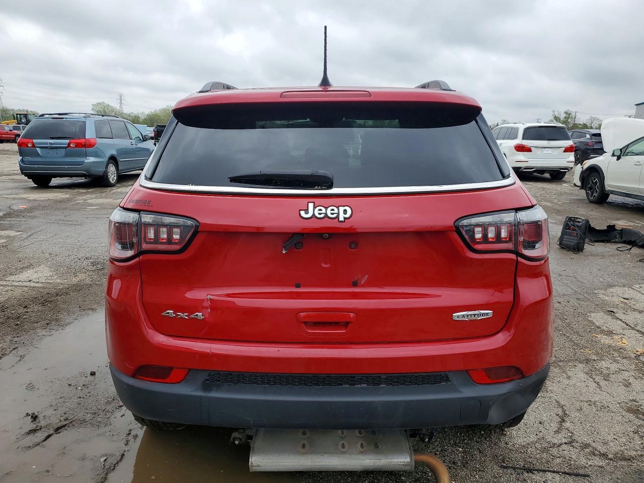 2018 Jeep Compass Latitude - Image 6