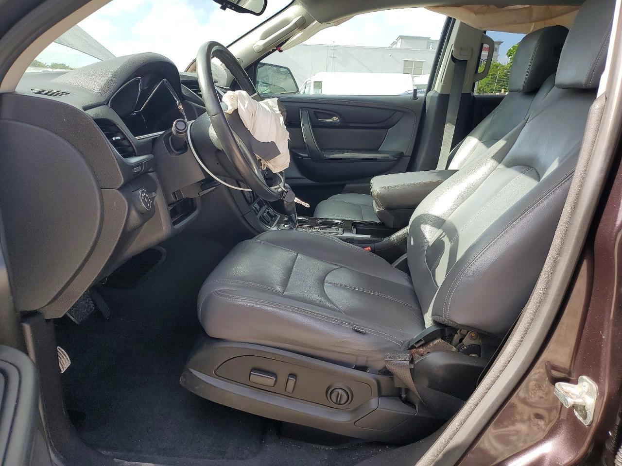 2016 Chevrolet Traverse Lt - Image 7