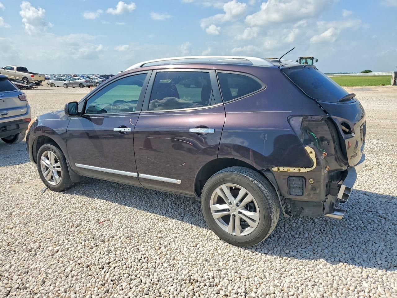 2013 Nissan Rogue S - Image 2