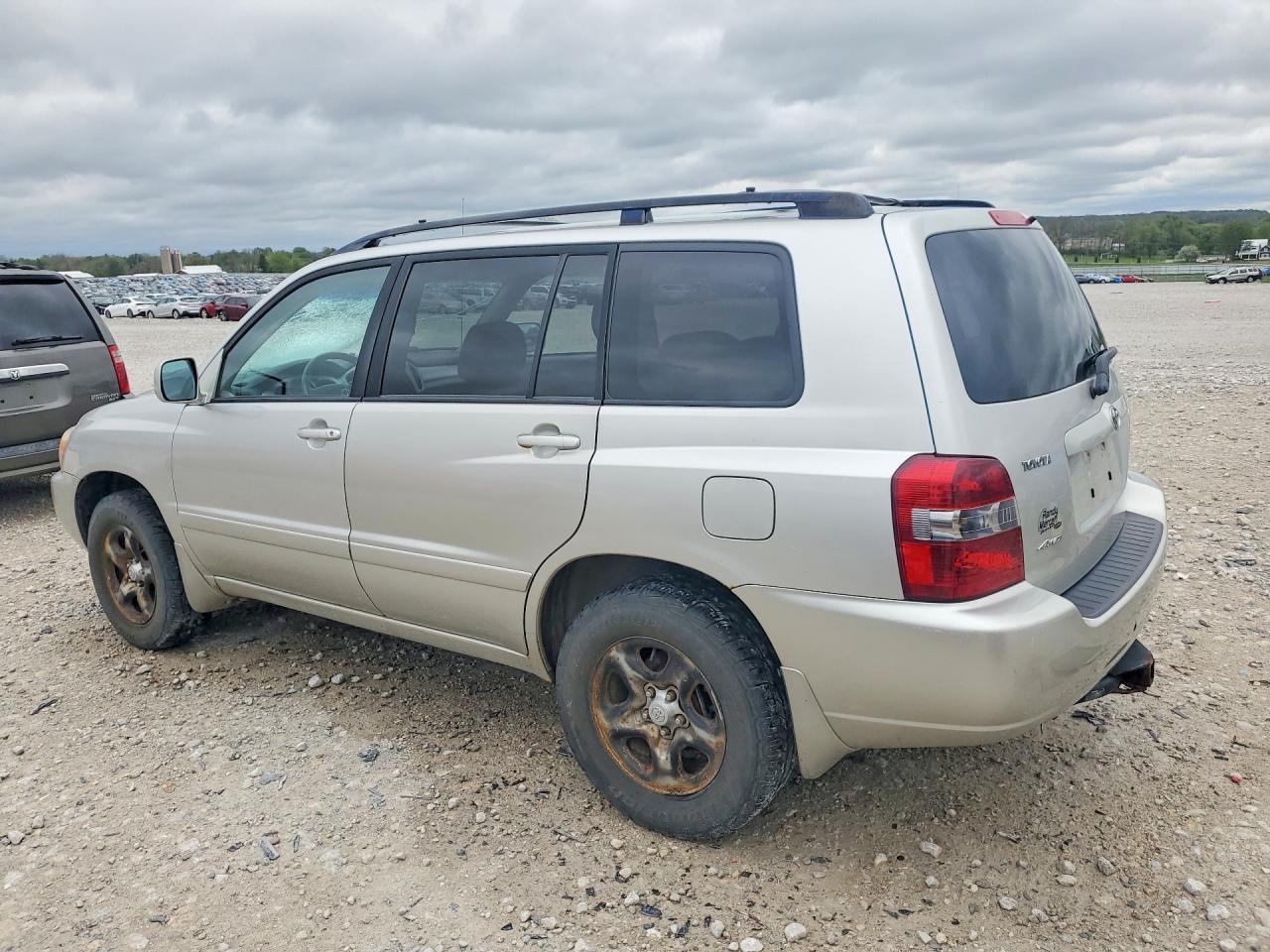 2006 Toyota Highlander Base - Image 2