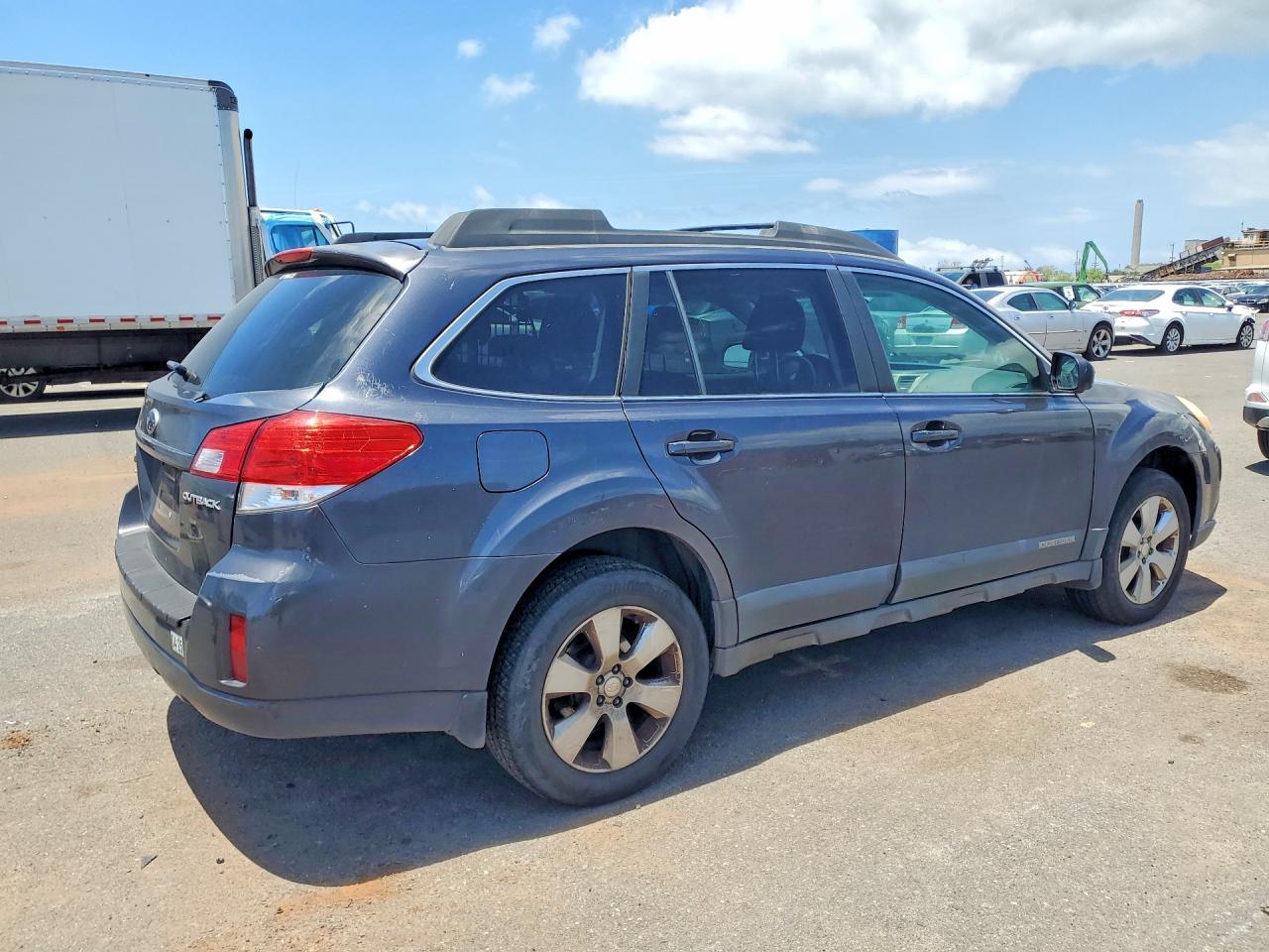 2011 Subaru Outback 2.5I Premium - Фото 3