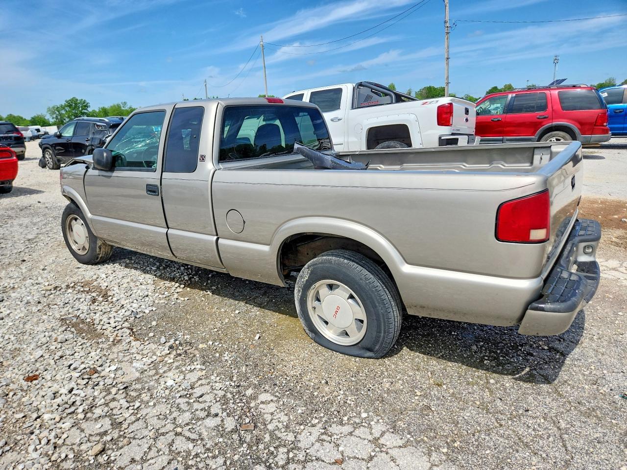 2002 GMC Sonoma - Фото 2