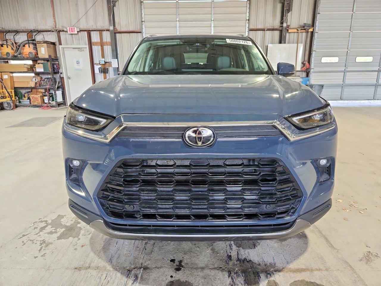 2024 Toyota Grand Highlander Limited - Image 5