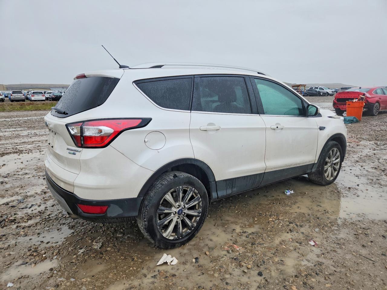 2017 Ford Escape - Фото 3