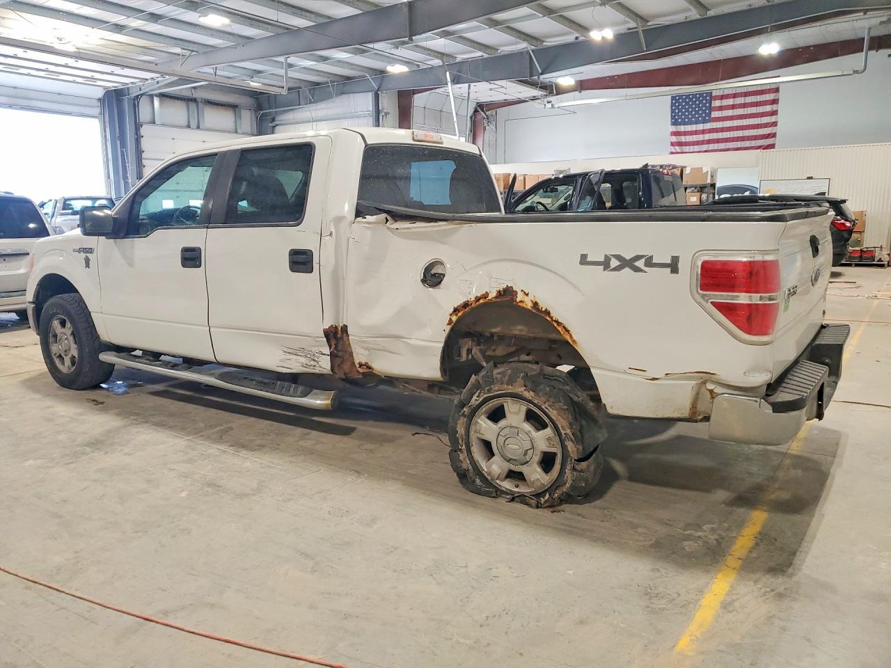 2010 Ford F150 Supercrew - Фото 2