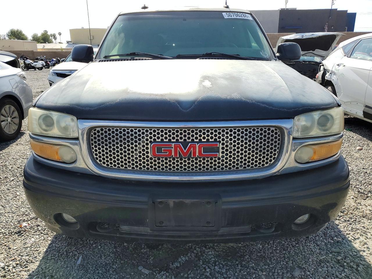 2003 GMC Yukon Denali - Фото 5