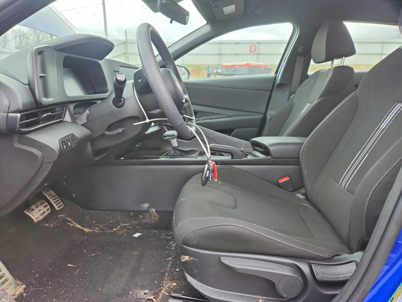 2025 Hyundai Elantra Sel Sport - Фото 7