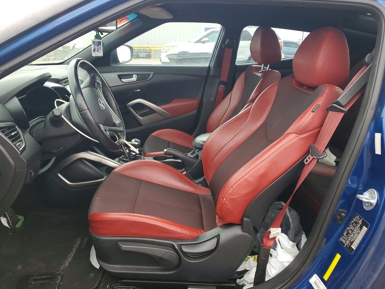 2016 Hyundai Veloster Turbo R-Spec - Фото 7
