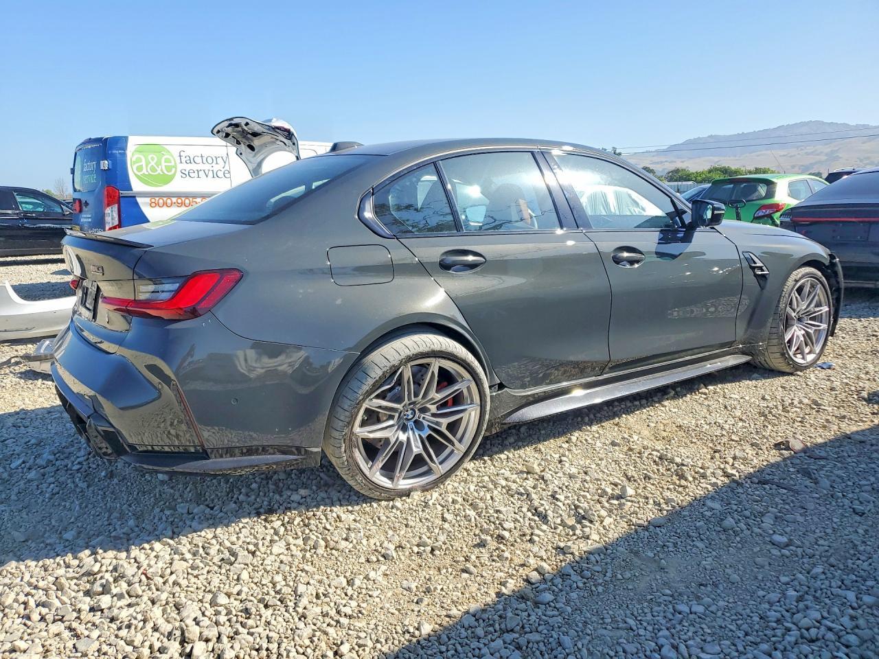 2026 BMW M3 Competition - Фото 3