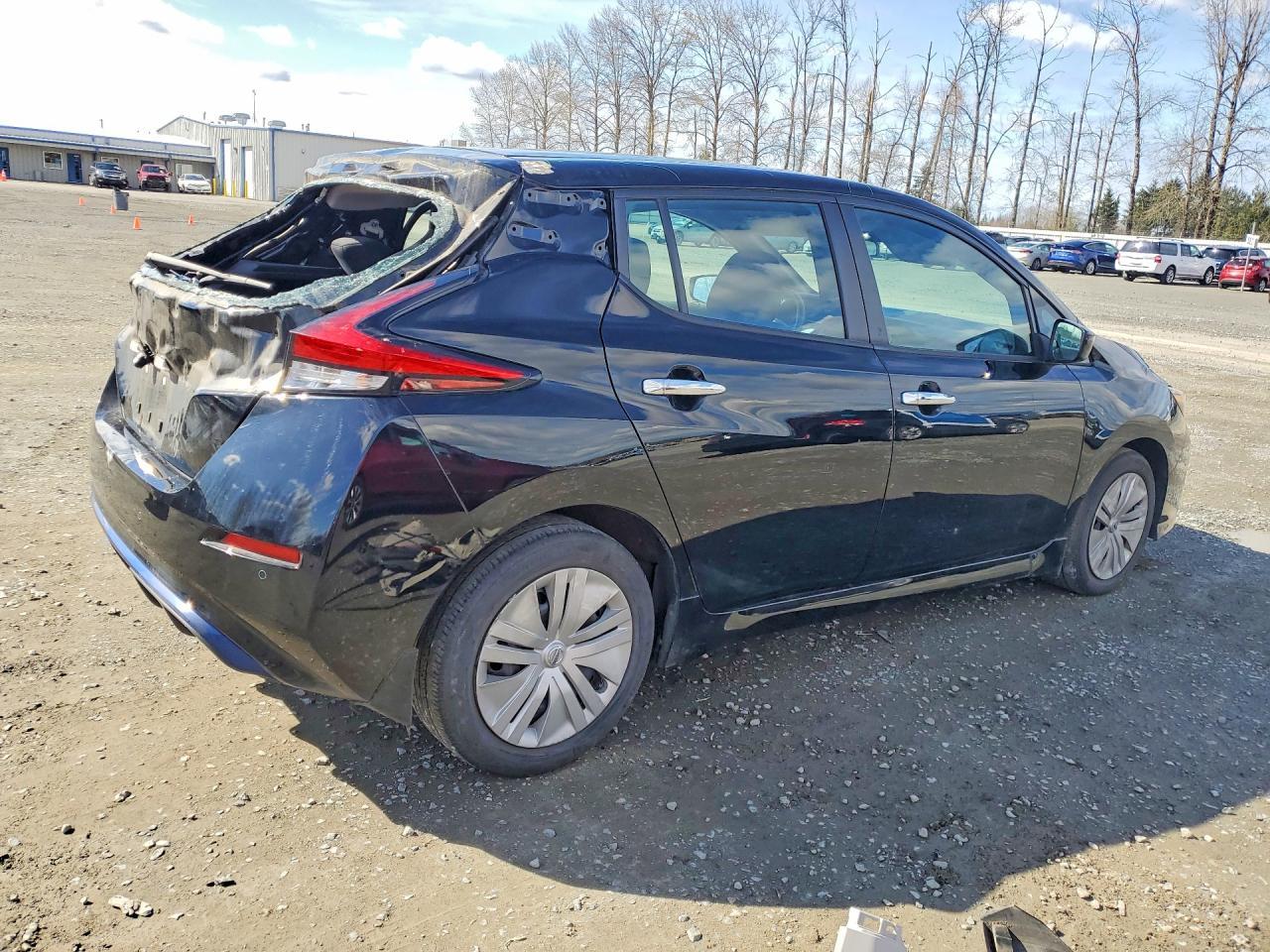 2022 Nissan Leaf S - Image 3