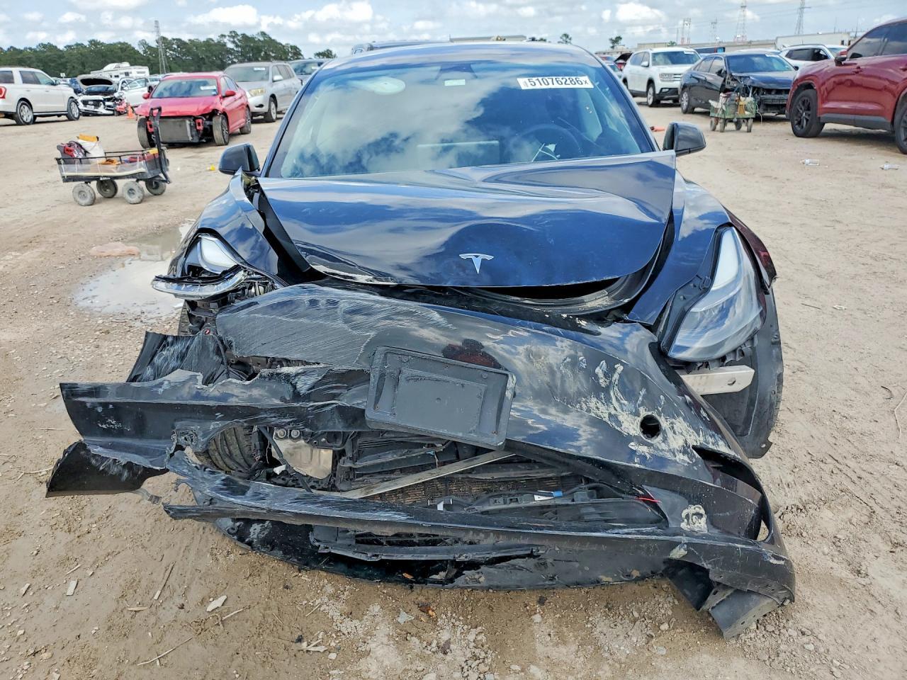 2023 Tesla Model 3 - Image 5