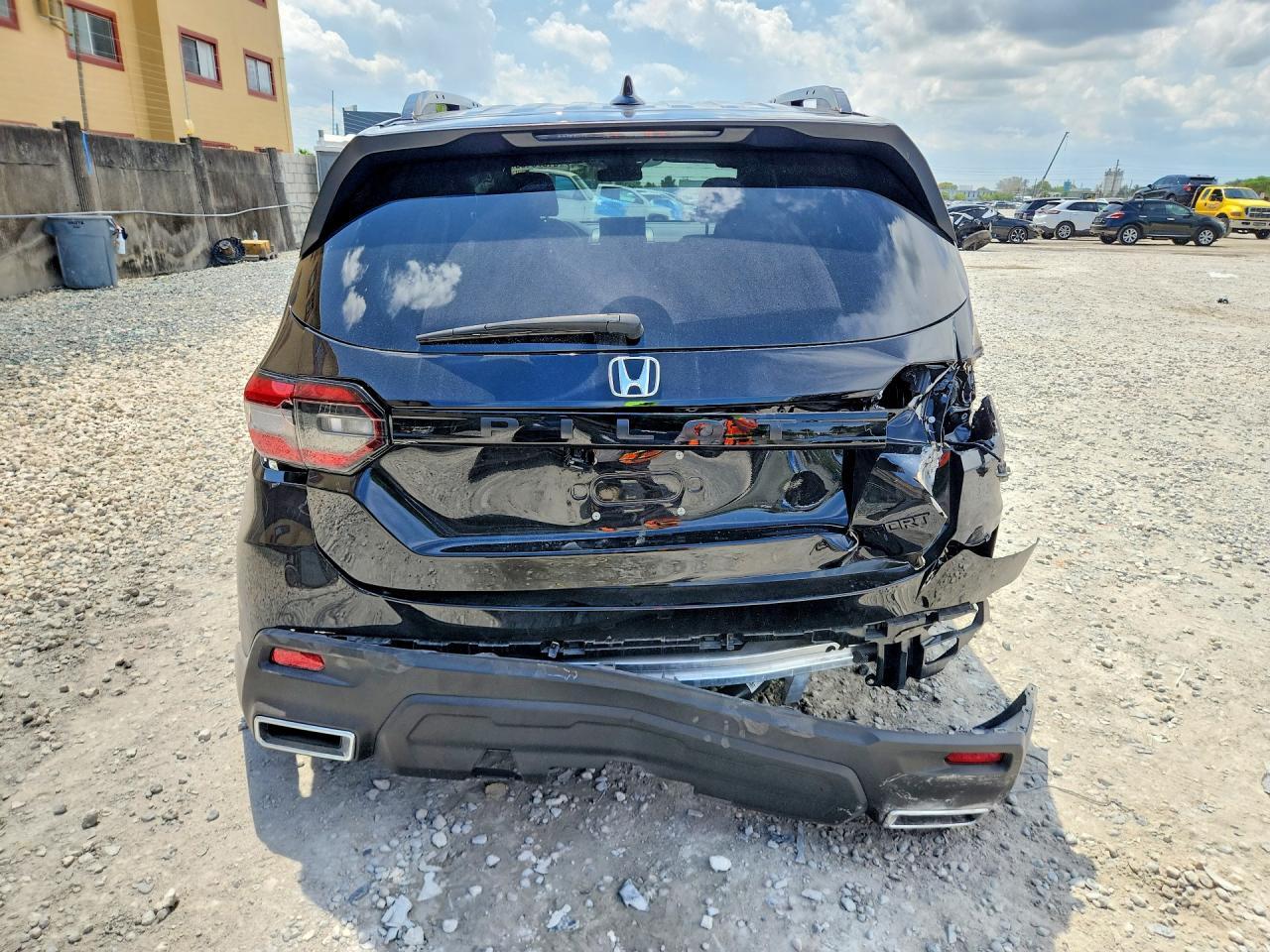 2025 Honda Pilot Sport - Image 6