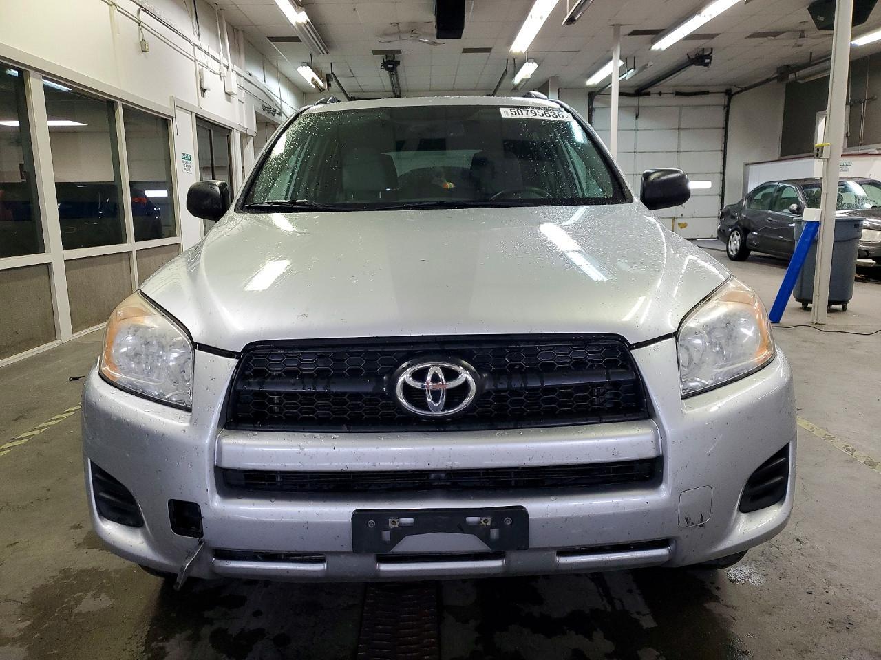 2011 Toyota Rav4 Base - Фото 5