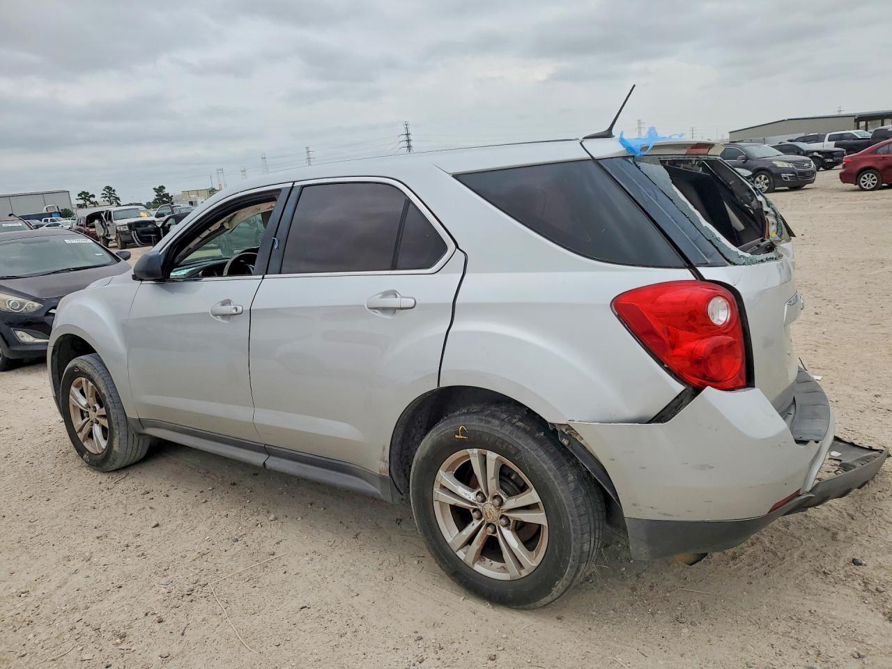 2013 Chevrolet Equinox Ls - Фото 2