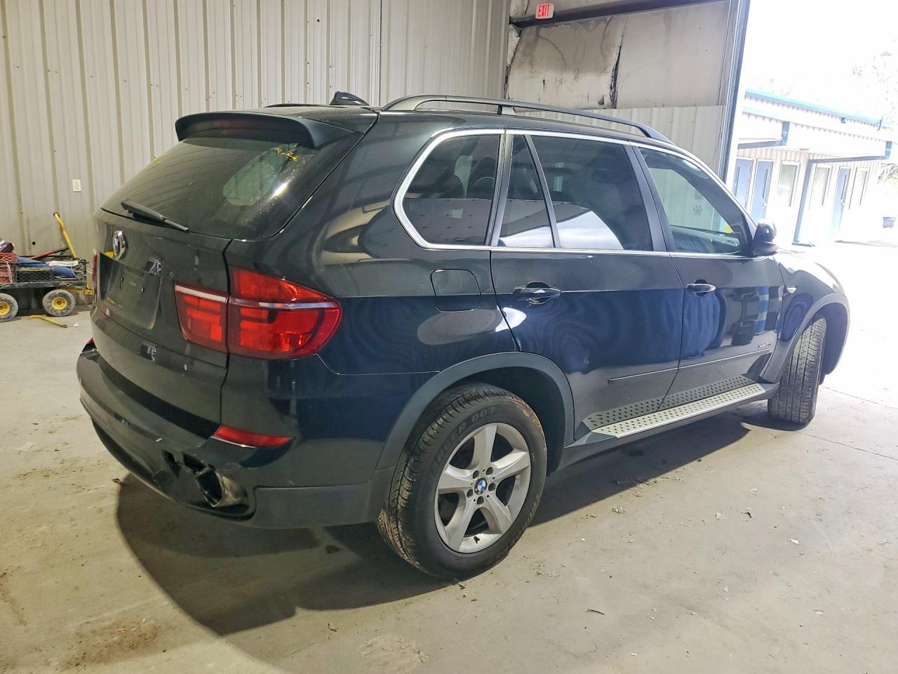 2013 BMW X5 xDrive50I - Image 3