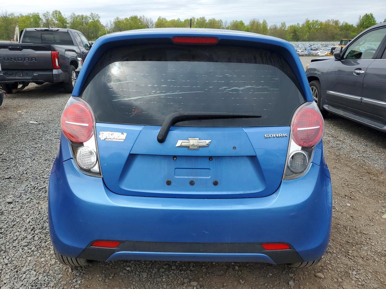 2014 Chevrolet Spark Ls - Image 6