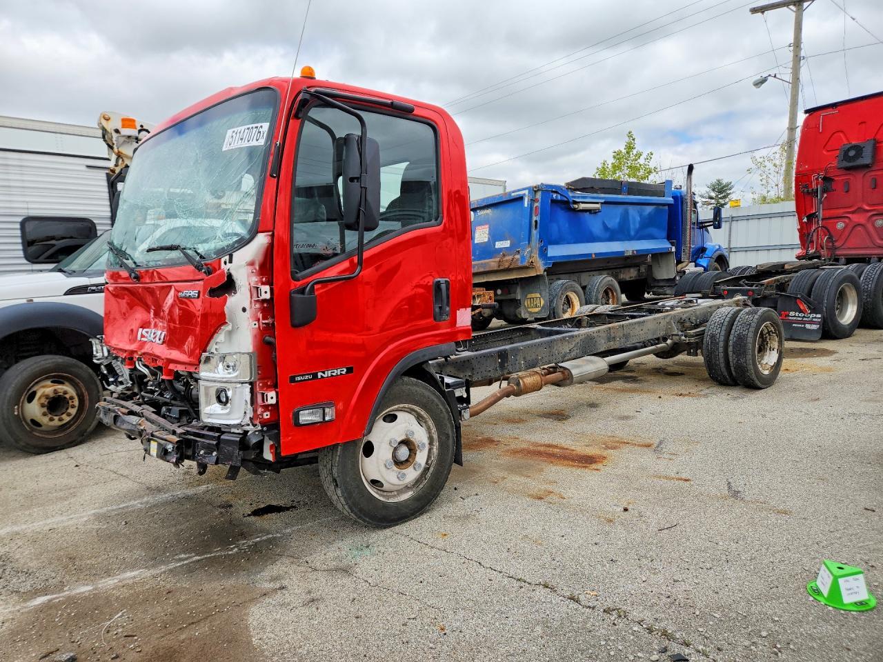 2025 Isuzu Nrr