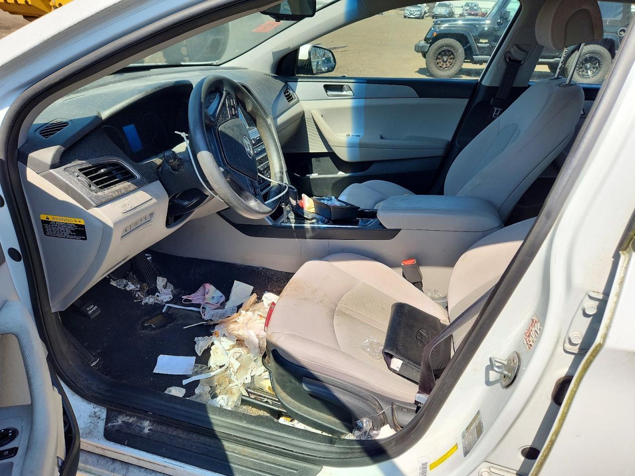 2016 Hyundai Sonata - Image 7