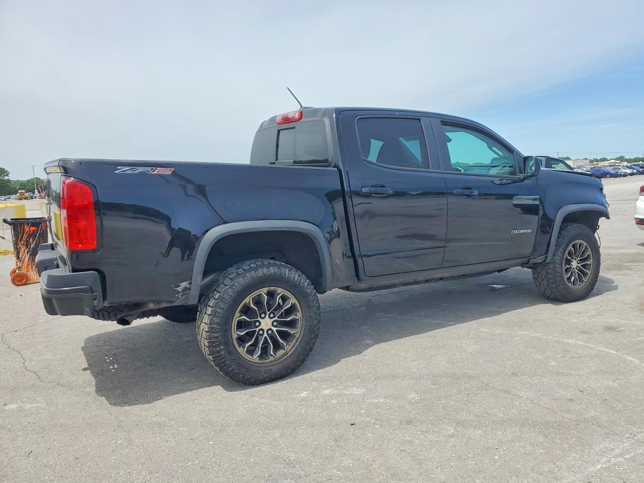 2020 Chevrolet Pk - Image 3