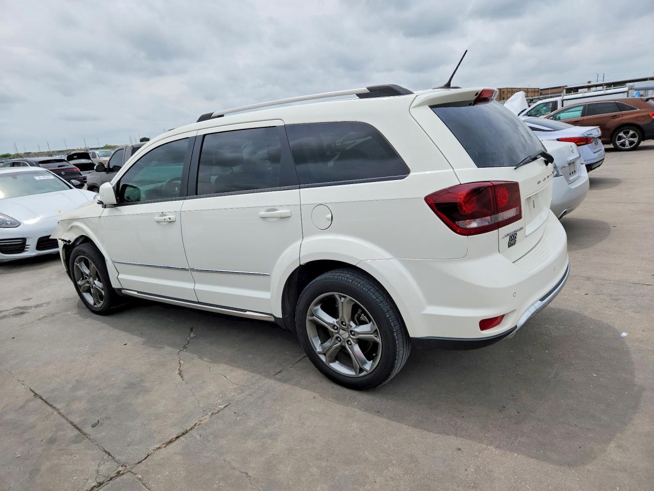 2017 Dodge Journey Crossroad - Фото 2