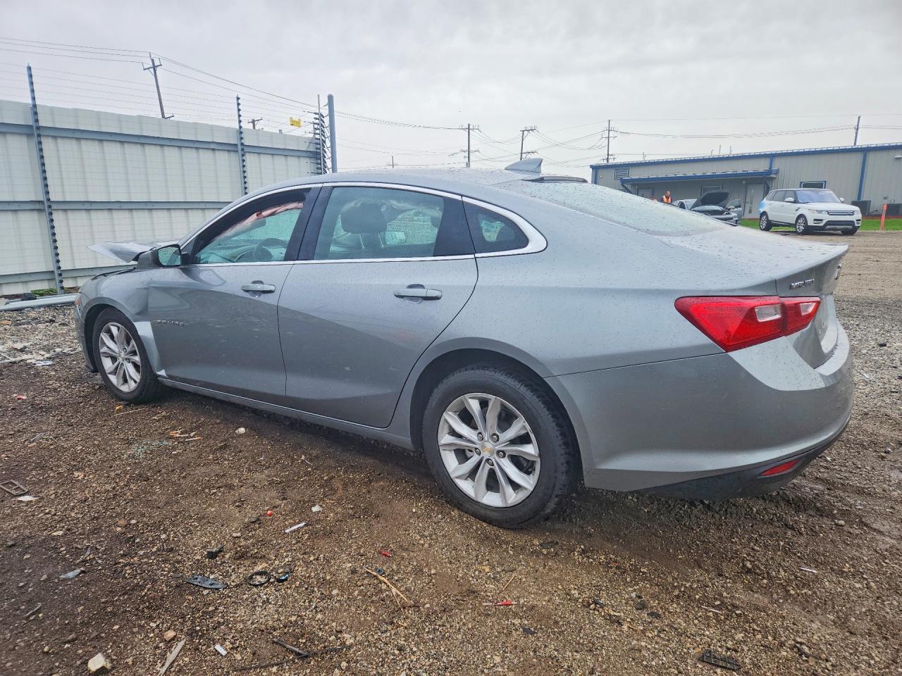 2023 Chevrolet Malibu - Фото 2