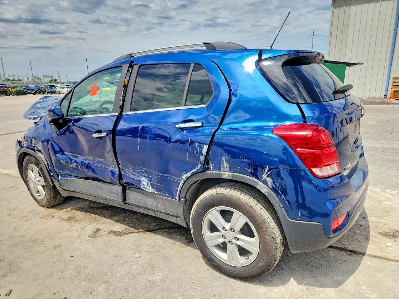 2019 Chevrolet Trax 1Lt - Image 2