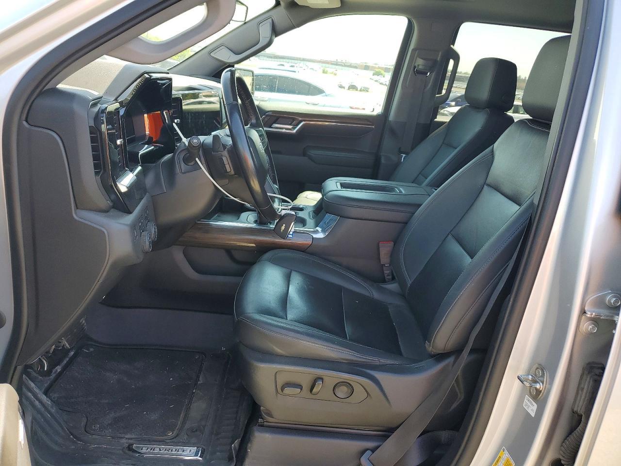 2022 Chevrolet Silverado K1500 Rst - Фото 7