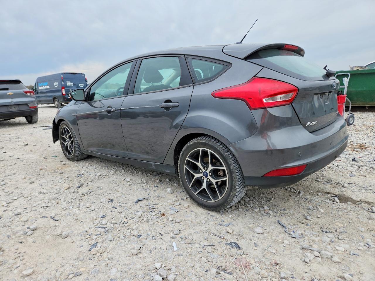 2017 Ford Focus Sel - Image 2