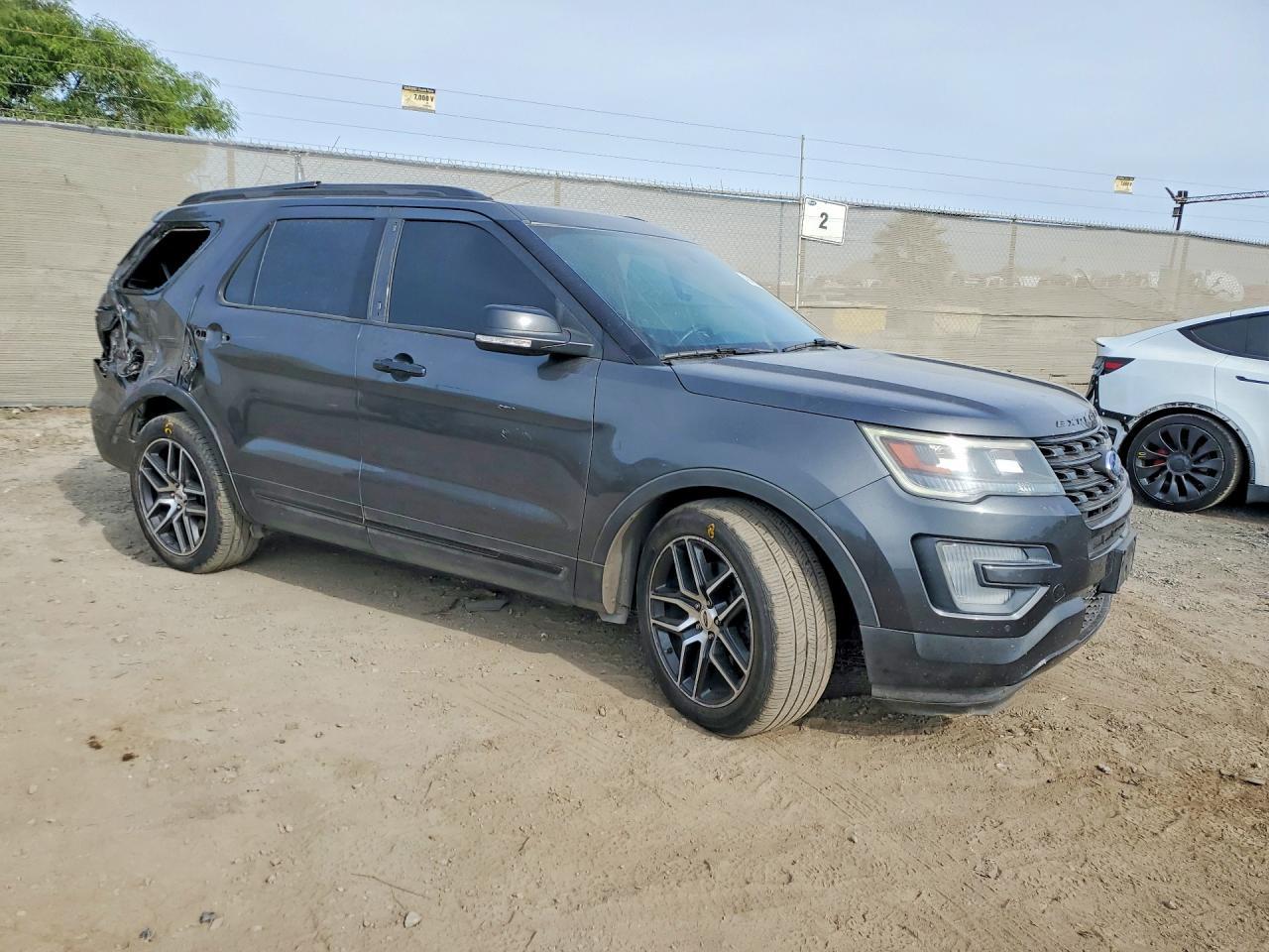 2017 Ford Explorer Sport - Фото 4