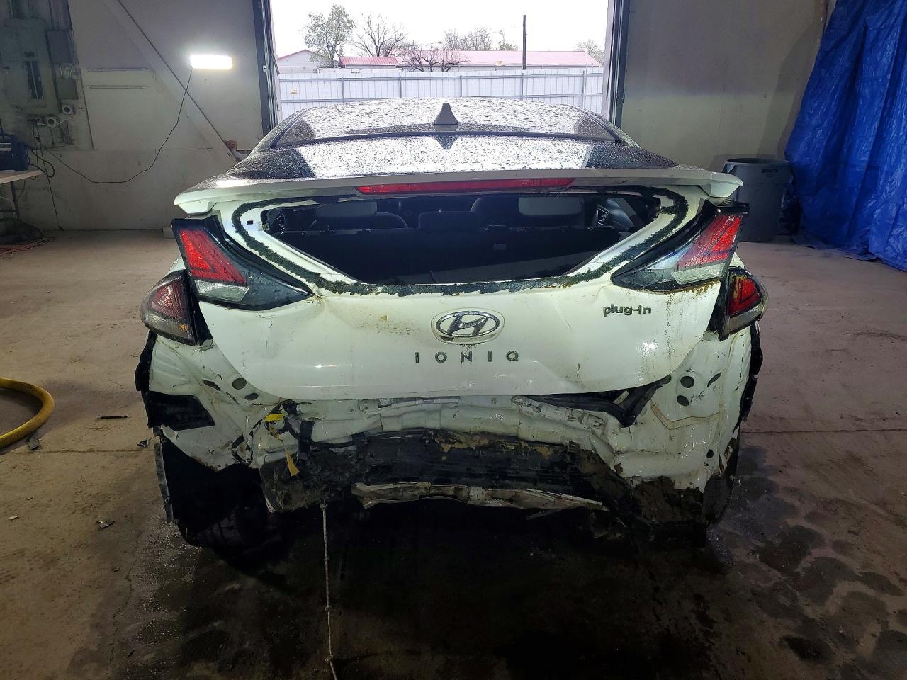 2020 Hyundai Ioniq - Фото 6