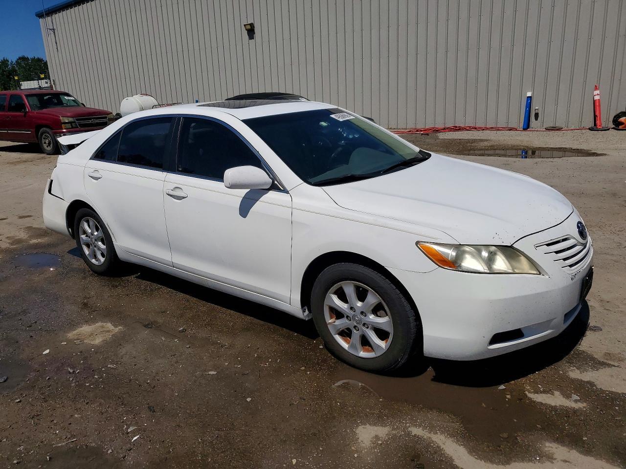 2008 Toyota Camry Le - Фото 4