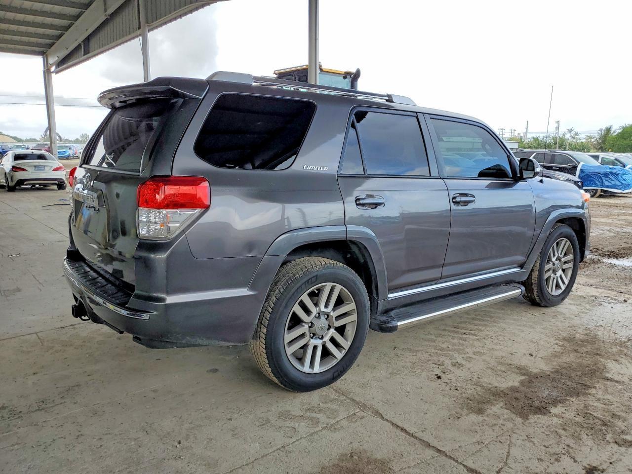2012 Toyota 4Runner Limited - Image 3