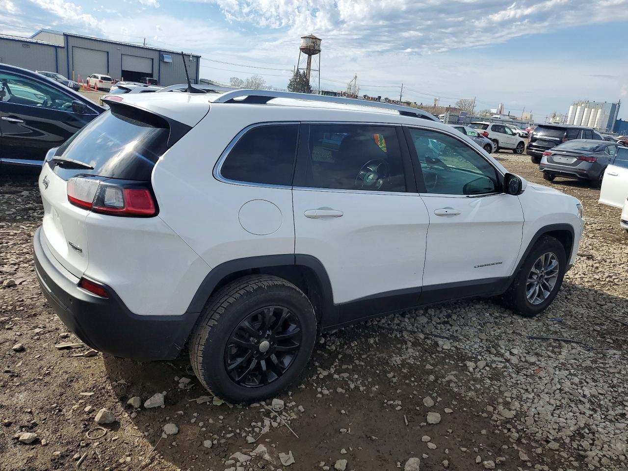 2019 Jeep Cherokee Latitude Plus - Фото 3
