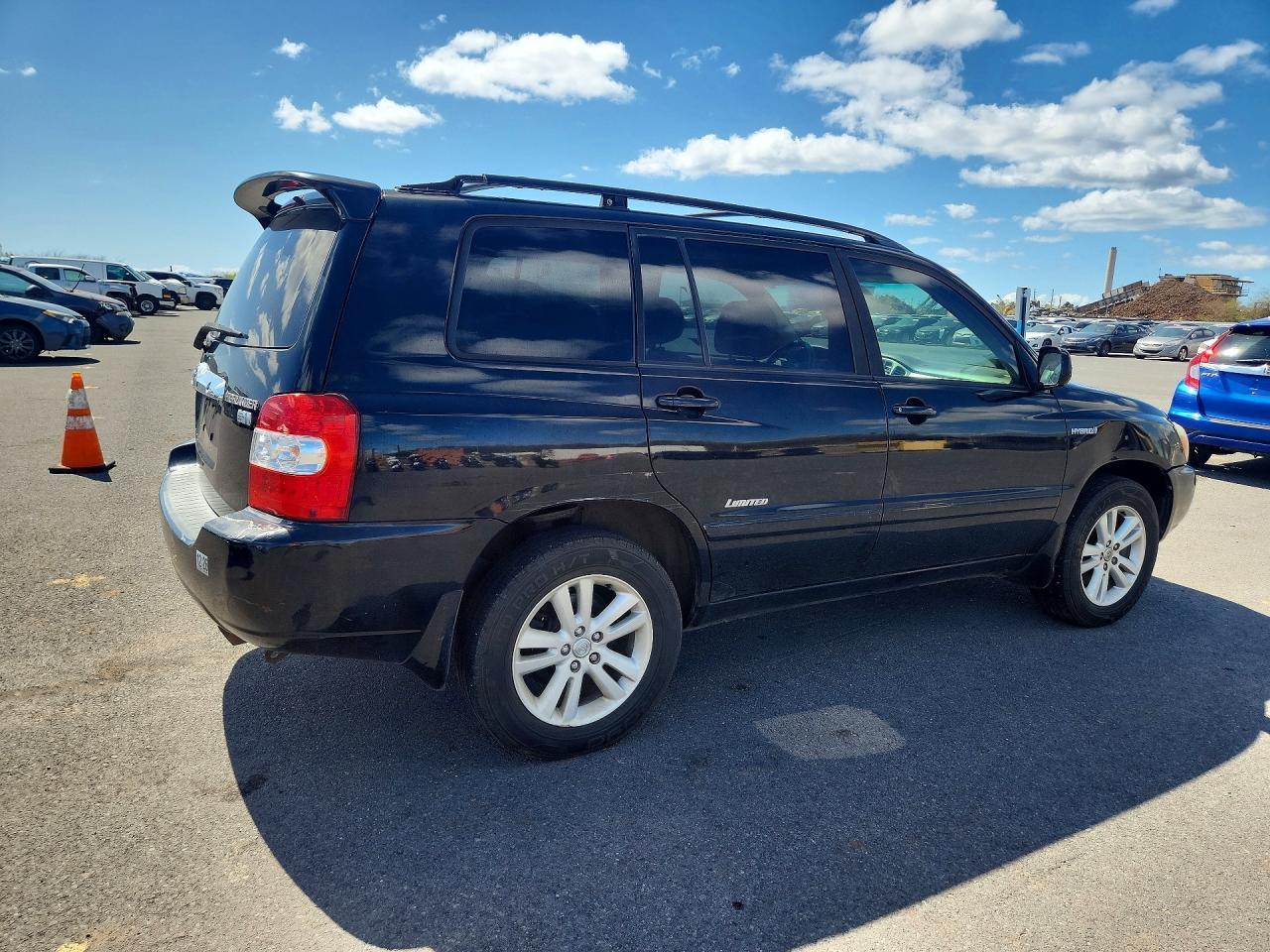2007 Toyota Highlander Hybrid Limited - Image 3
