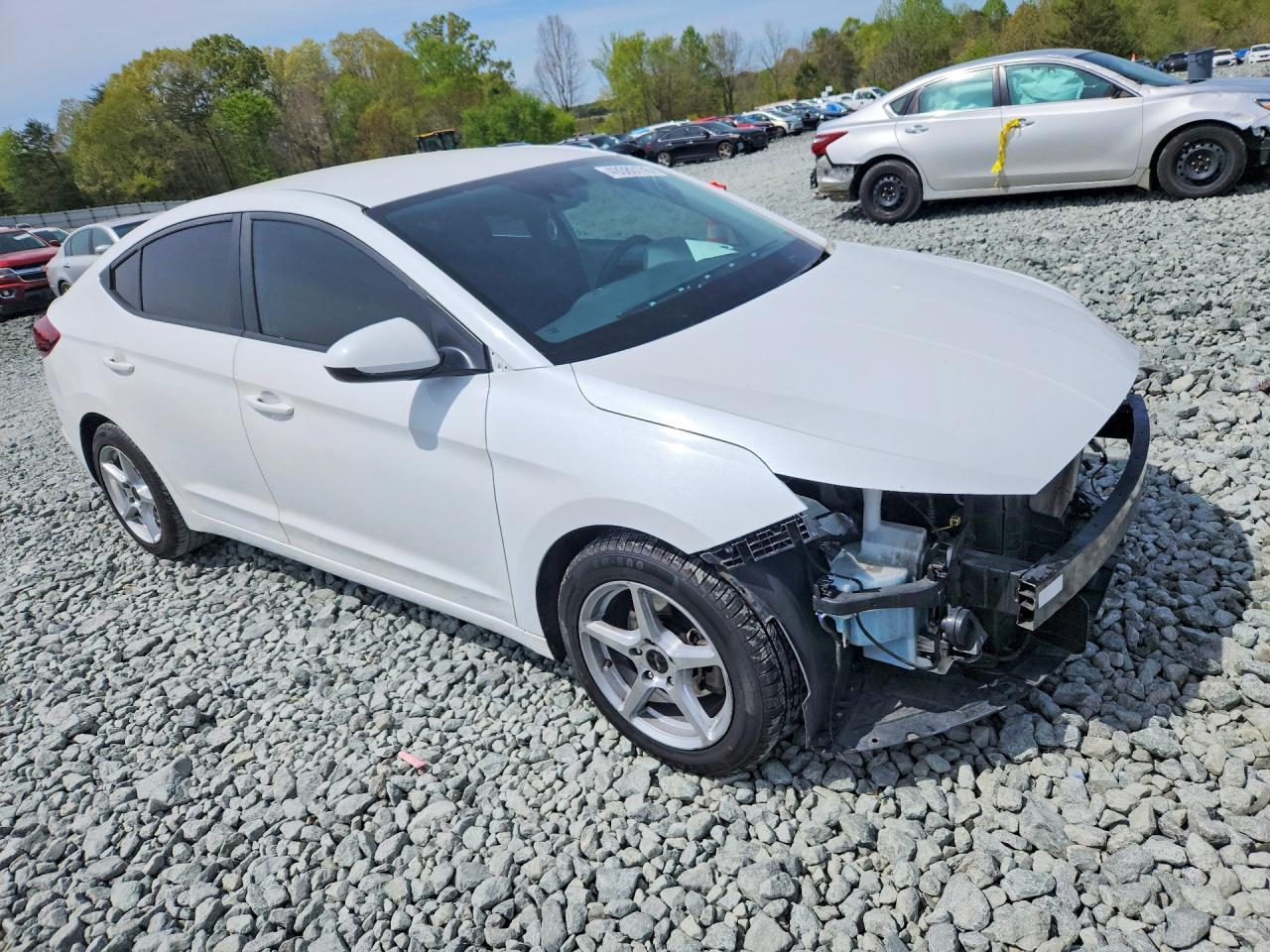 2020 Hyundai Elantra Se - Фото 4