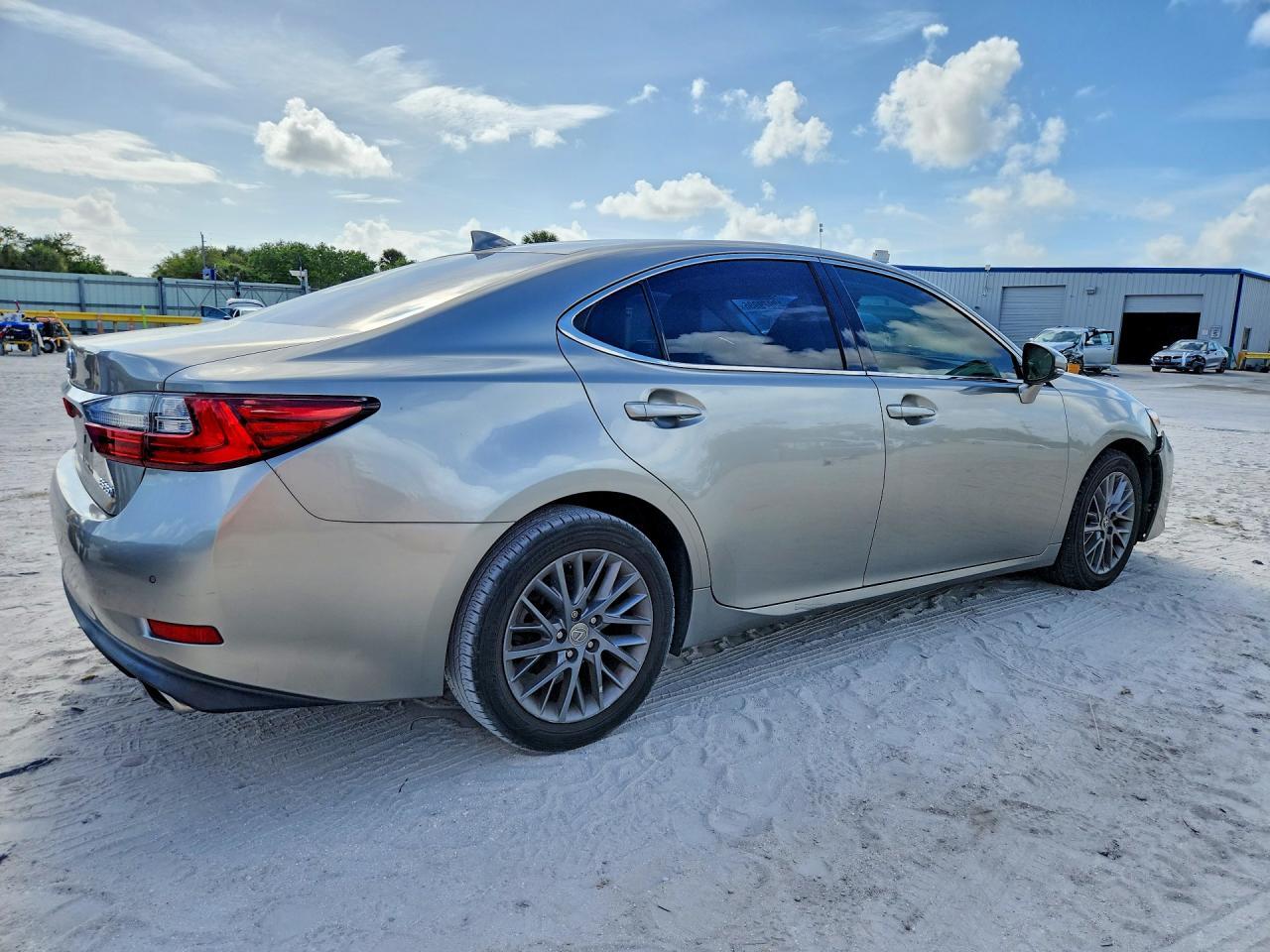 2018 Lexus Es 350 Base - Фото 3