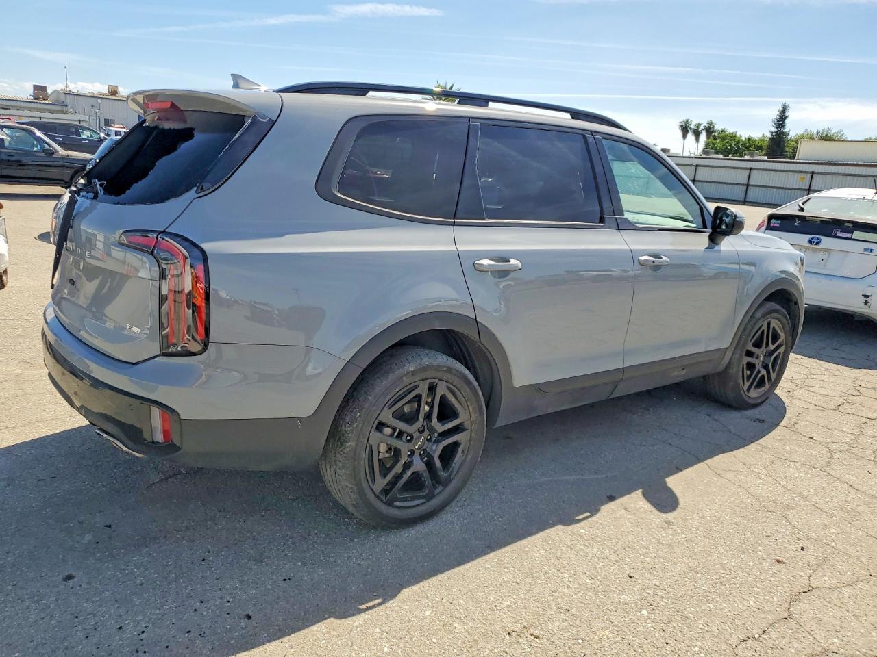 2024 Kia Telluride Ex X-Line - Фото 3