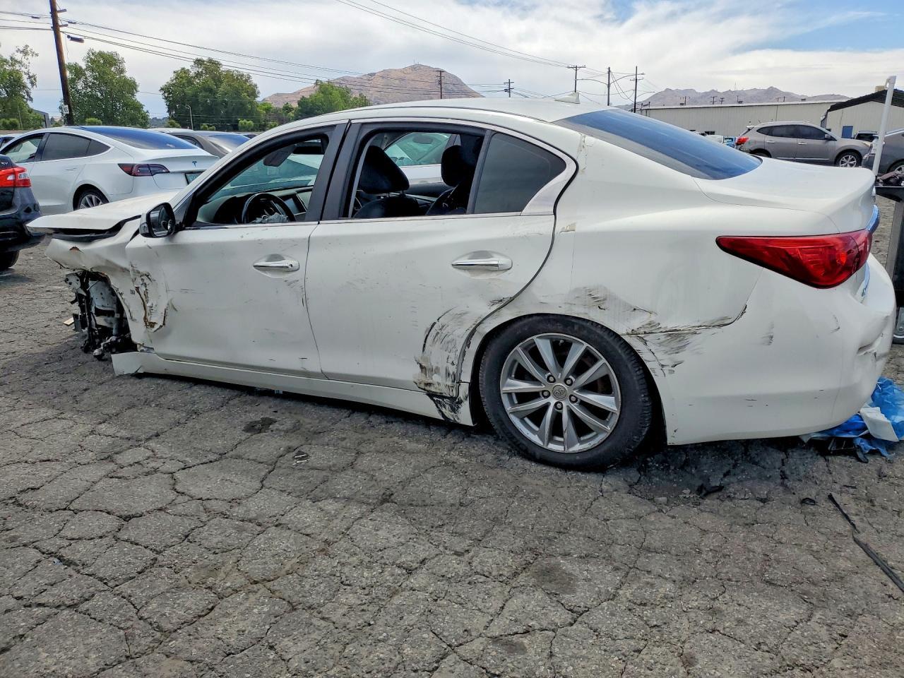 2014 Infiniti Q50 Base - Фото 2